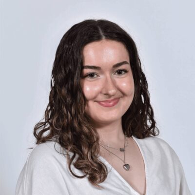 ellie-moulds profile photo